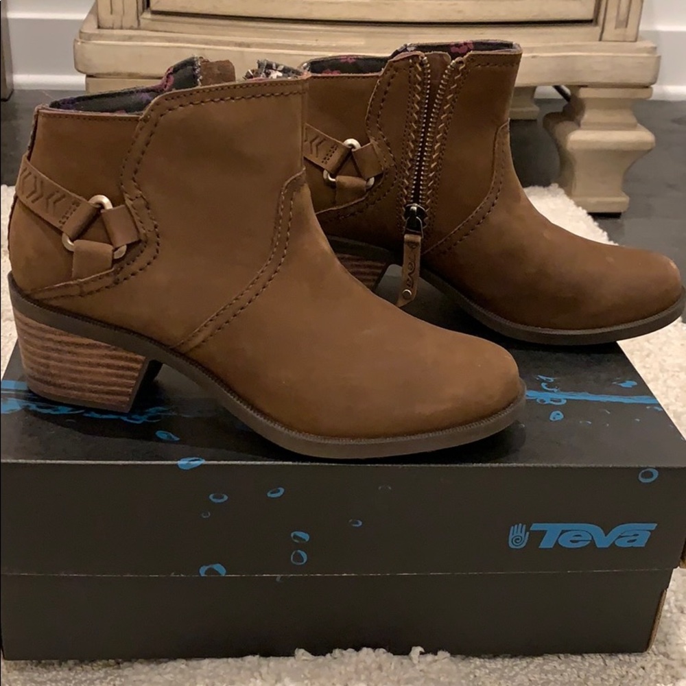 Teva Foxy booties, US women’s size 6